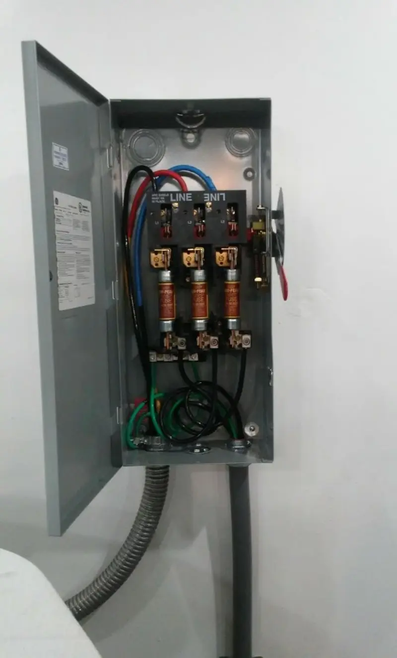 Three-phase disconnect switch installed for Smoke Detector Installation in Valrico